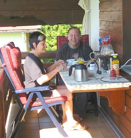 Frühstück am Balkon